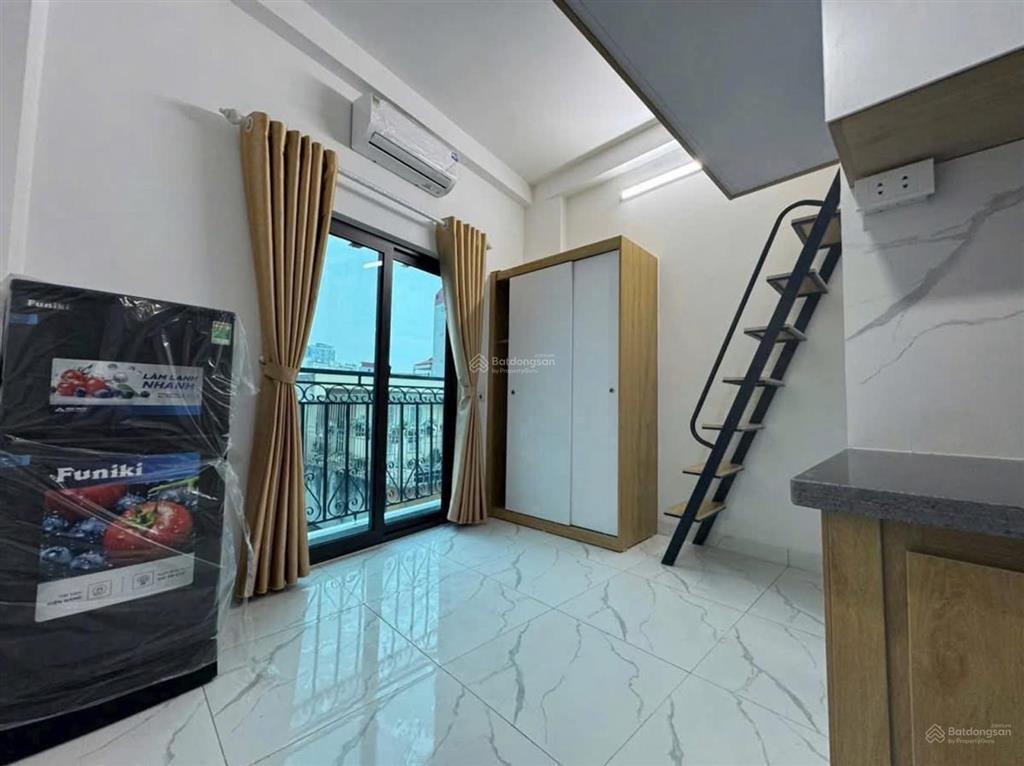 Ccmn nguyễn hoàng 8 tầng, 128m, mt 7.6m, ngõ ô tô tránh, thông, kd sầm uất, doanh thu 200tr/tháng