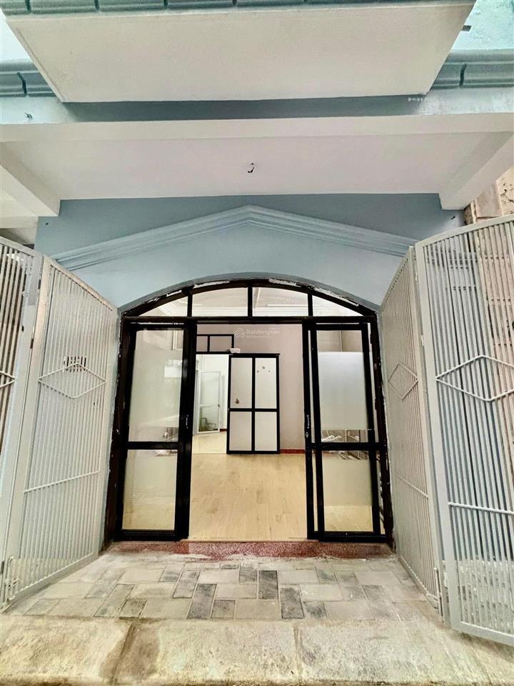 Bán nhà 50m | 3 tầng | lạc long quân  đối diện lotte mai nha | cách phố 40m ô tô đỗ cửa