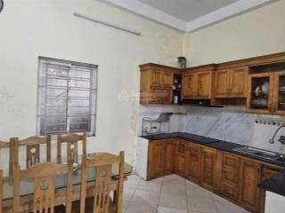 Thụy khuê gần phố 32m2 xây 5 tầng, mặt tiền 3.7m. nhà đẹp giá đầu tư.