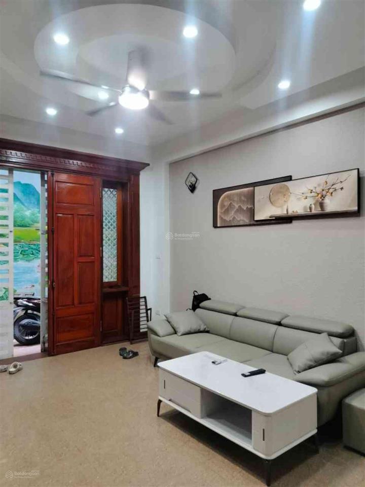 Nguyễn khánh toàn phố vip, ngõ vip, cách 10m ra ô tô tránh. 50m2 5 tầng, mt 4m.