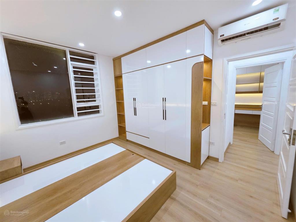 Bán căn hộ chung cư scitech tower, bắc từ liêm. 79m2 2pn full đồ. giá 5.5 tỷ.  0983 237 ***