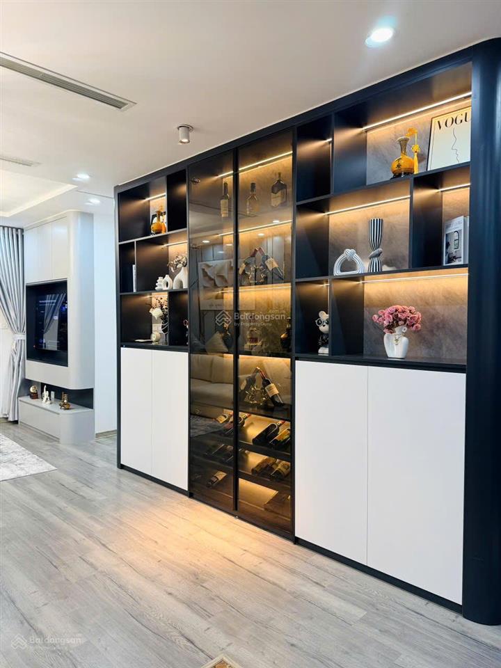 Bán căn hộ chung cư n04b ngoại giao đoàn, bắc từ liêm. 151m2 4n full nt.  0983 237 ***