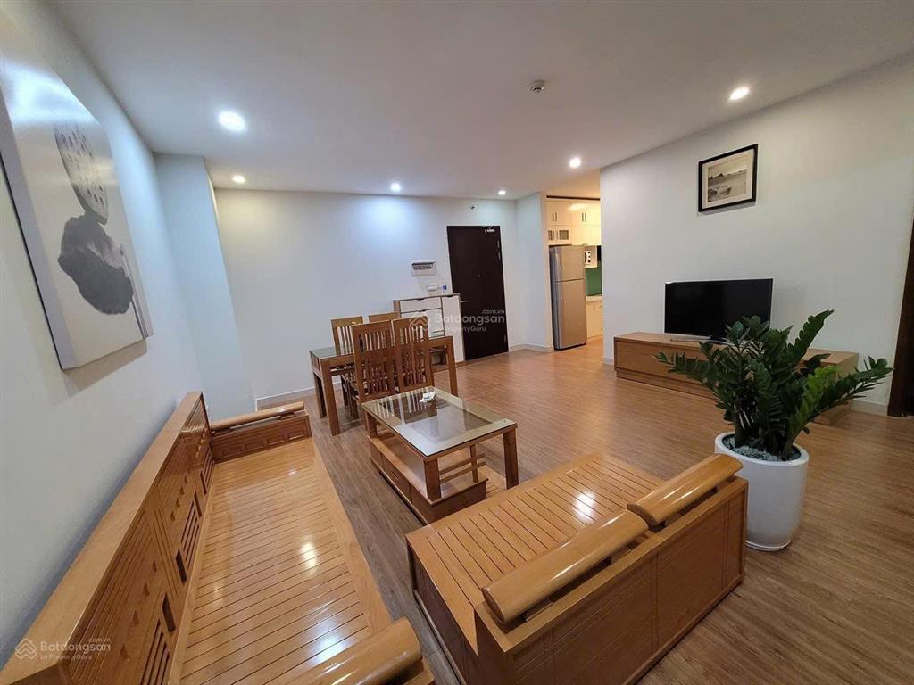 Bán căn hộ chung cư b3a kđt nam trung yên, cầu giấy. dt 73m2 3pn 2vs, giá 6.15 tỷ.  0983 237 ***
