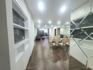 Bán căn hộ chung cư toà 17t6 hoàng đạo thuý, cầu giấy. dt 152m2 3pn giá 12.8 tỷ.  0983 237 ***