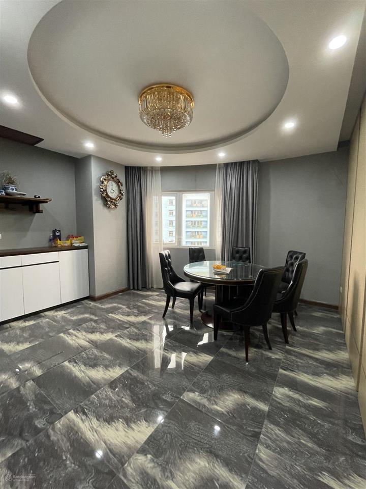 Bán căn hộ chung cư goldsilk complex vạn phúc, hà đông. dt 128m2 4pn giá 9.25 tỷ.  0983 237 ***