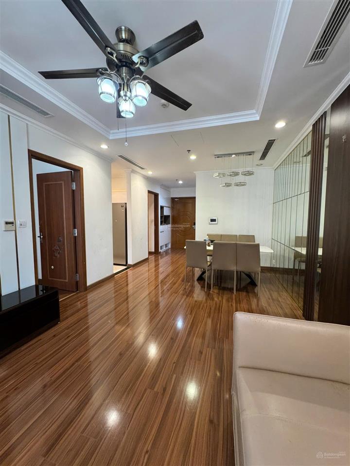 Cho thuê căn hộ chung cư vinhomes nguyễn chí thanh, đống đa. 86m2 2pn 2vs, 24.5tr/tháng. 0983 237 ***