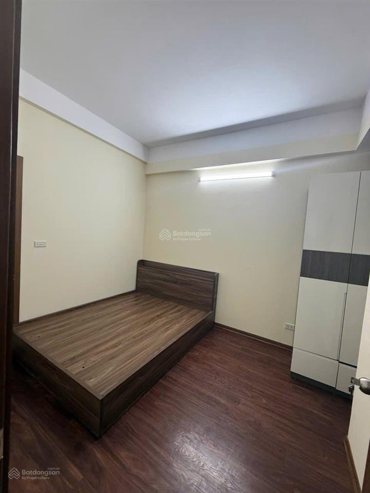 Cho thuê căn hộ chung cư kđt trung hoà nhân chính, yên hoà. dt 70m2 2pn 11tr/tháng. 0983 237 ***