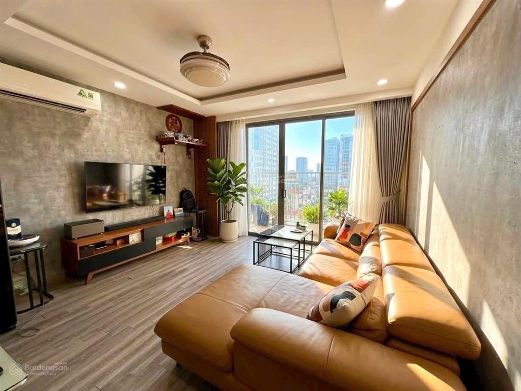 Bán căn hộ chung cư tòa ct3  x2 đại kim, hoàng mai. 123m2 3pn full đồ, 8 tỷ.  0983 237 ***