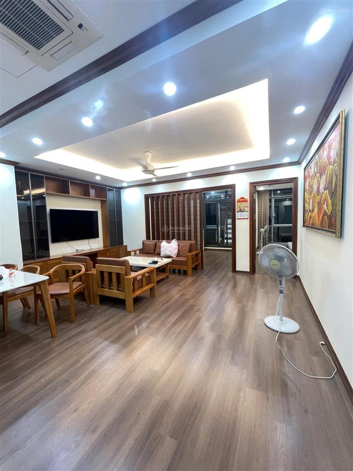 Bán căn hộ chung cư tòa the legend tower 109 nguyễn tuân, hà nội. dt 73m2 2pn, 7,6 tỷ. 0983 237 ***