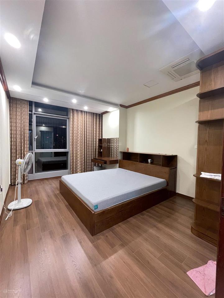 Bán căn hộ chung cư tòa the legend tower 109 nguyễn tuân, hà nội. dt 73m2 2pn, 7,6 tỷ. 0983 237 ***
