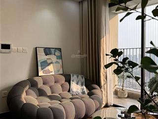 Bán căn hộ chung cư 18t1 lê văn lương, yên hòa. 107m2 3pn 2vs full đồ, 8,2 tỷ.  0983 237 ***