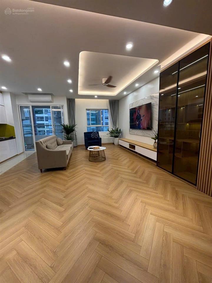 Cho thuê căn hộ chung cư toà m3  vinhomes metropolis  liễu giai, 75m2 2pn, 23tr/tháng. 0983 237 ***
