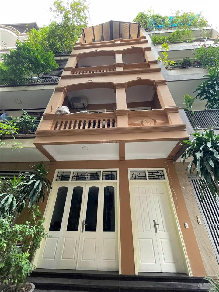 Cho thuê nhà riêng khu vực mạc thái tổ, yên hòa, cầu giấy. 45m2 x 5 tầng, giá 18tr/tháng.0983 237 ***