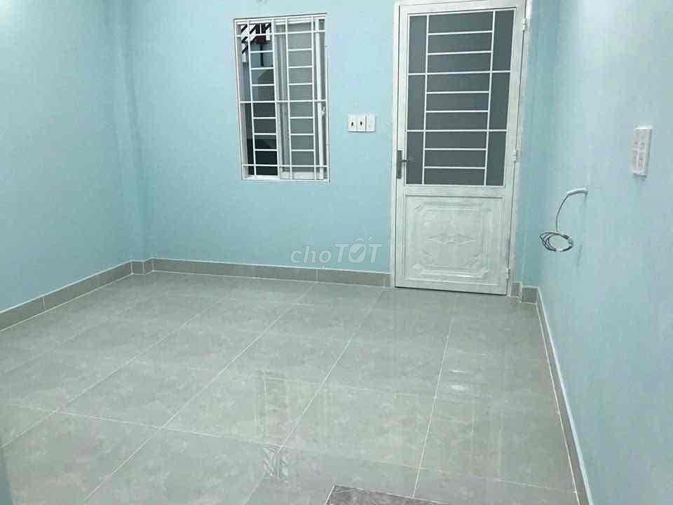 Phòng trọ Q11, 18m2 , wcr, máy lạnh, ưu tiên nữ ,nvvp