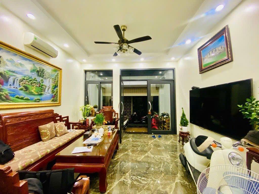 Nhà đẹp Hào Nam, phân lô, ô tô tránh, nở hậu, hiếm nhỉnh 30 tỷ