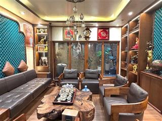 View hồ Hoàng Cầu 7 tầng thang máy Văn phòng, nội thất đẹp hơn 60 tỷ