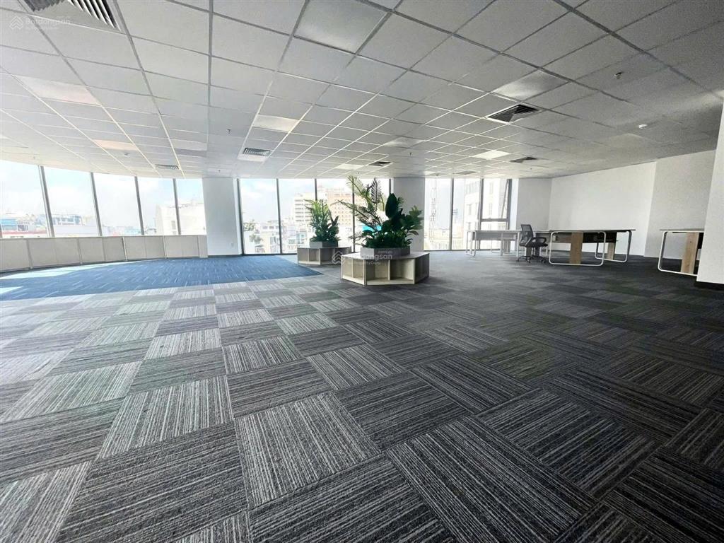 Bql cho thuê văn phòng ttc duy tân diện tích 550m2, cắt linh hoạt