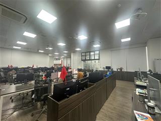 Chính chủ nhượng sàn văn phòng golden palace mễ trì 203m2