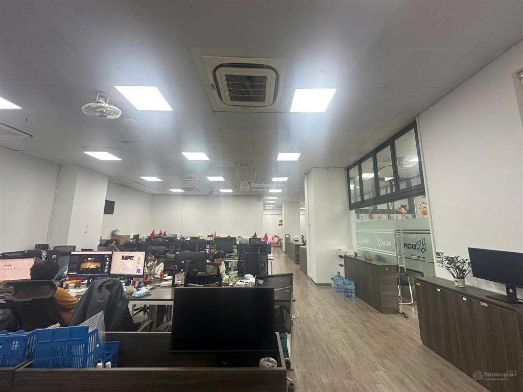 Chính chủ nhượng sàn văn phòng golden palace mễ trì 203m2