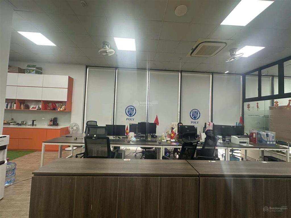 Chính chủ nhượng sàn văn phòng golden palace mễ trì 203m2