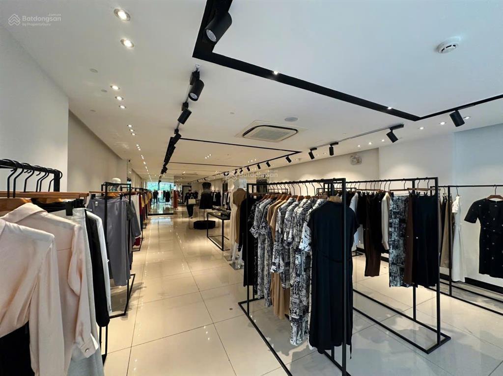 Chính chủ gửi, cần cho thuê văn phòng thái hà 220m2 38tr đầy đủ pccc phù hợp mọi mô hình