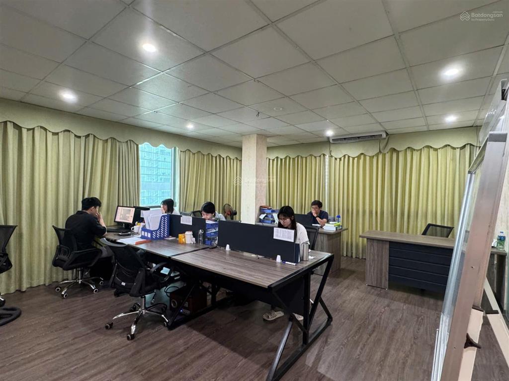 Chính chủ cho thuê văn phòng lô góc tại trung kính đôi 80m 15tr