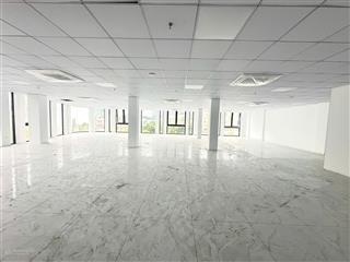 Cho thuê mặt bằng tại nguyễn văn huyên, 360m2. 95tr/1tầng pccc nghiệm thu