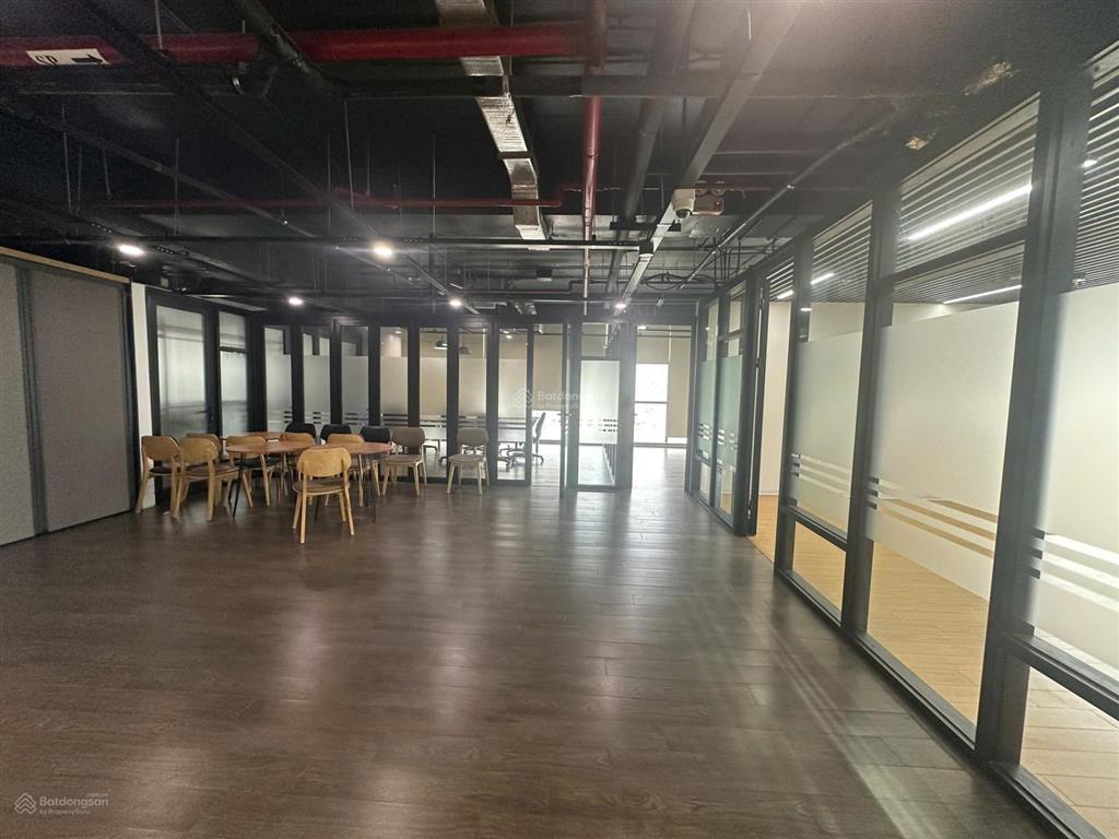 Bql cho thuê sàn văn phòng tại tòa hud 37 lê văn lương, thanh xuân dt 400m2 có cắt lẻ, 350k/m²