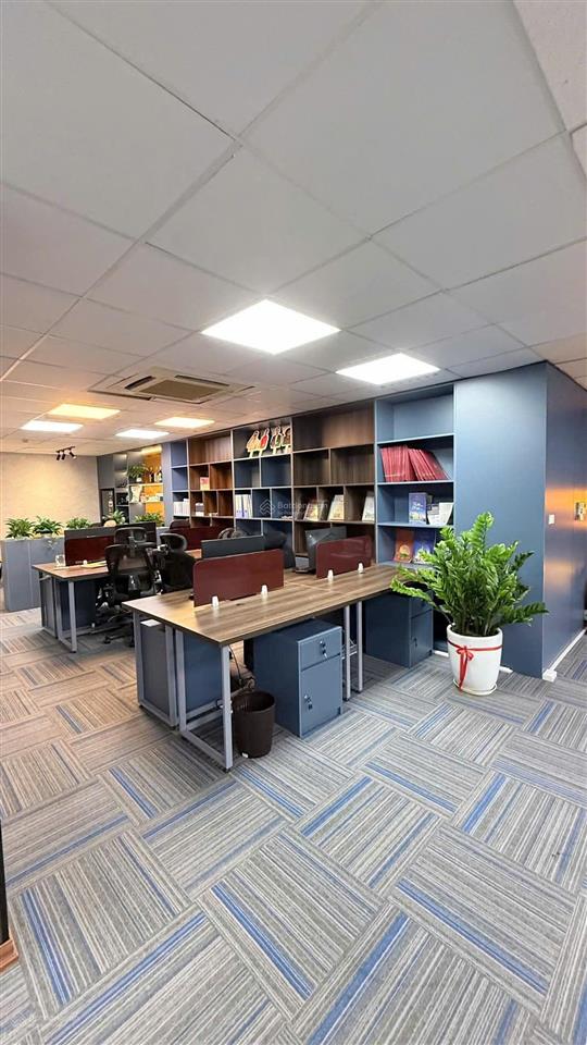 Cho thuê văn phòng tại duy tân, 40 triệu, 200 m2, tốt, giá tốt