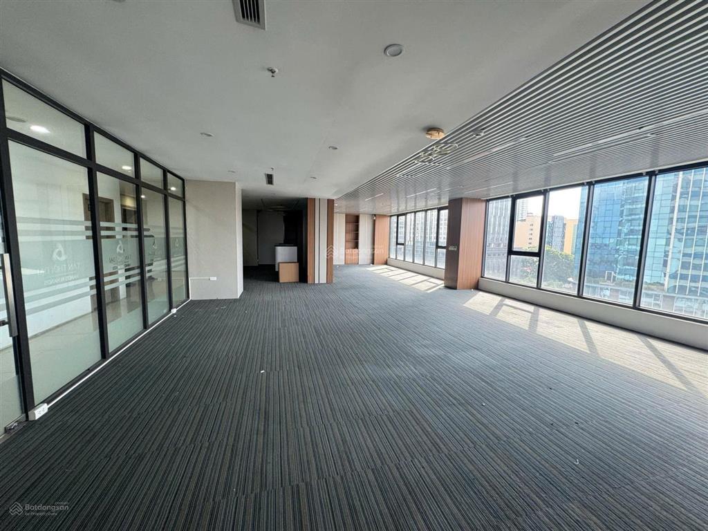 Bql sao mai building lê văn lương cho thuê văn phòng dt 350m2 cắt từ 90m2 bàn giao hoàn thiện