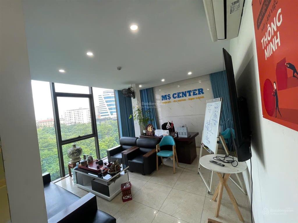 Cho thuê văn phòng lô góc siêu thoáng view đẹp 80m 16tr