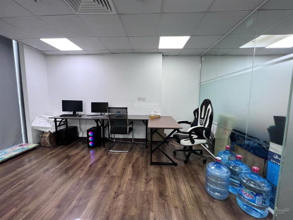 Cho thuê văn phòng gần sudico mễ trì diện tích 500m² có cắt theo nhu cầu giá chỉ 300k/m²/th