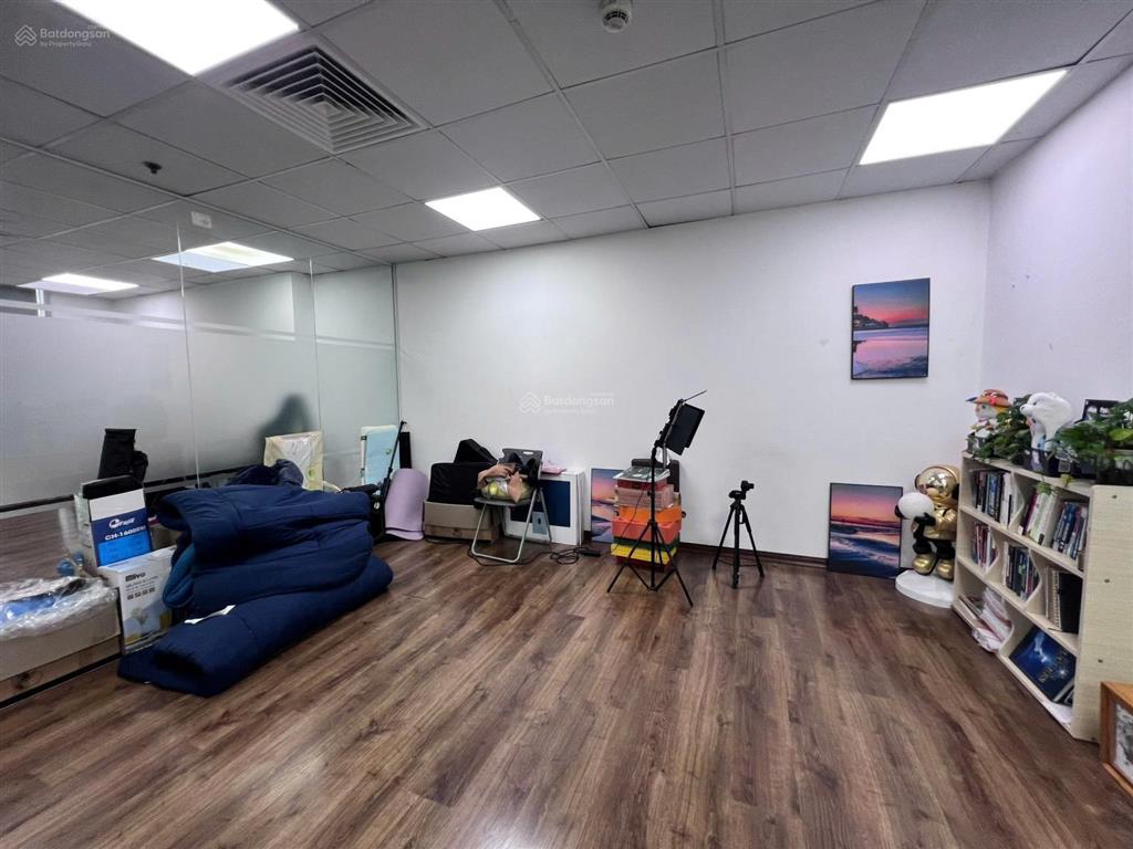 Cho thuê văn phòng gần sudico mễ trì diện tích 500m² có cắt theo nhu cầu giá chỉ 300k/m²/th