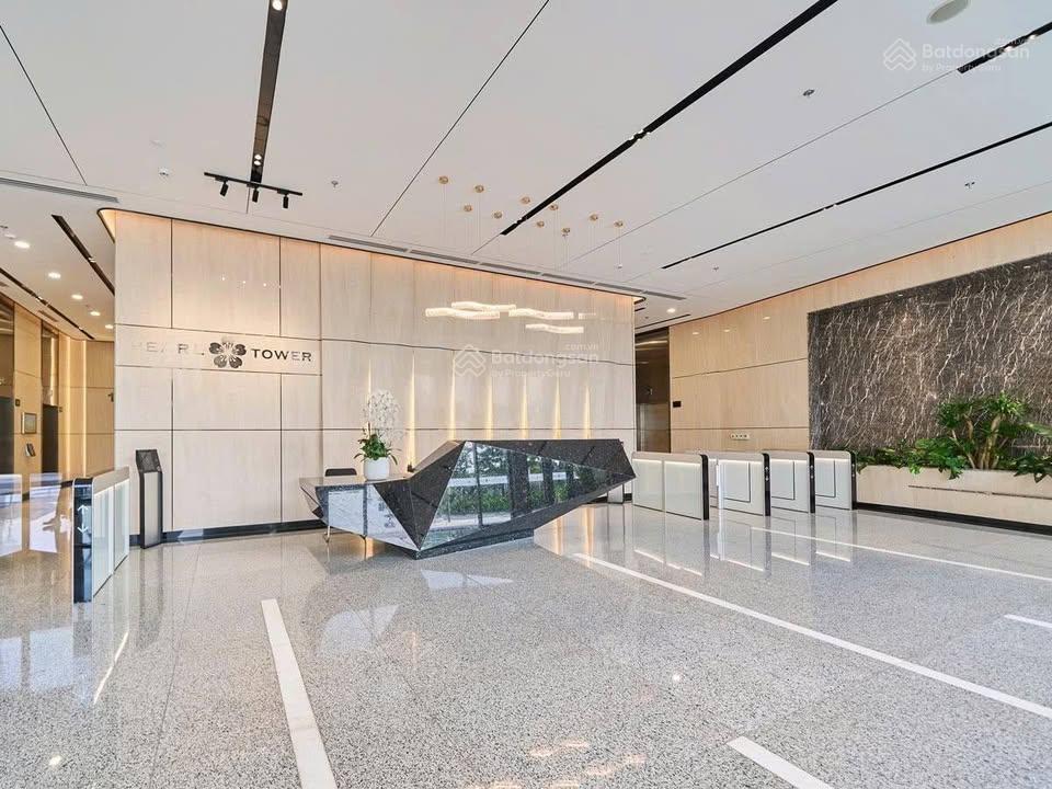 Bql cho thuê văn phòng pearl tower 800m2 cắt từ 100m2 giá 300k/m2