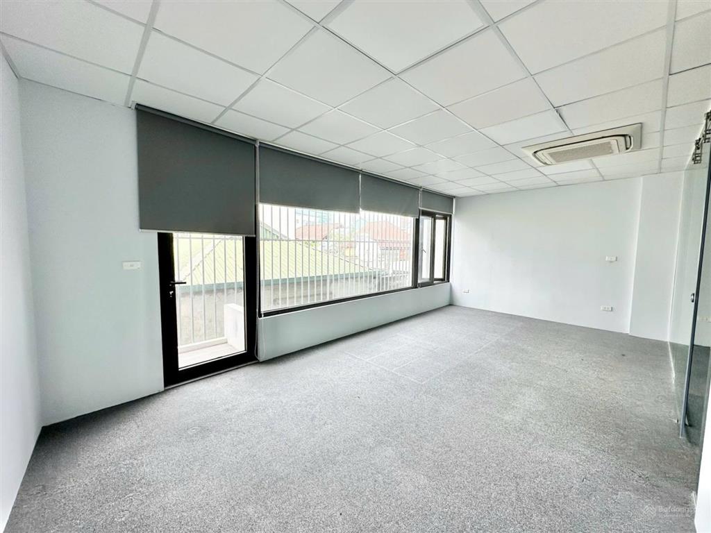 Cho thuê văn phòng đẹp tại phố trung kính, 25 triệu/th, 150m2, nhiều tiện ích