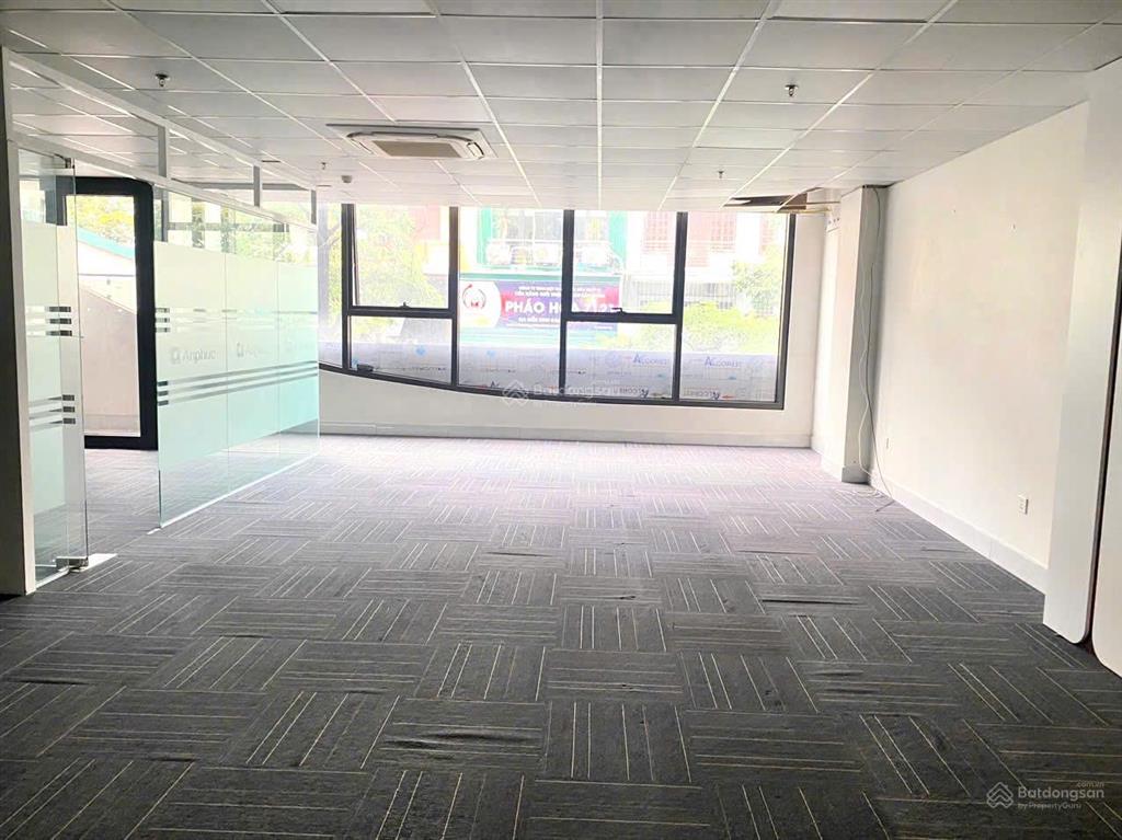 Cho thuê văn phòng trung kính 120m2, 26tr/tháng