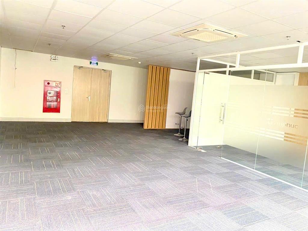 Cho thuê văn phòng trung kính 120m2, 26tr/tháng
