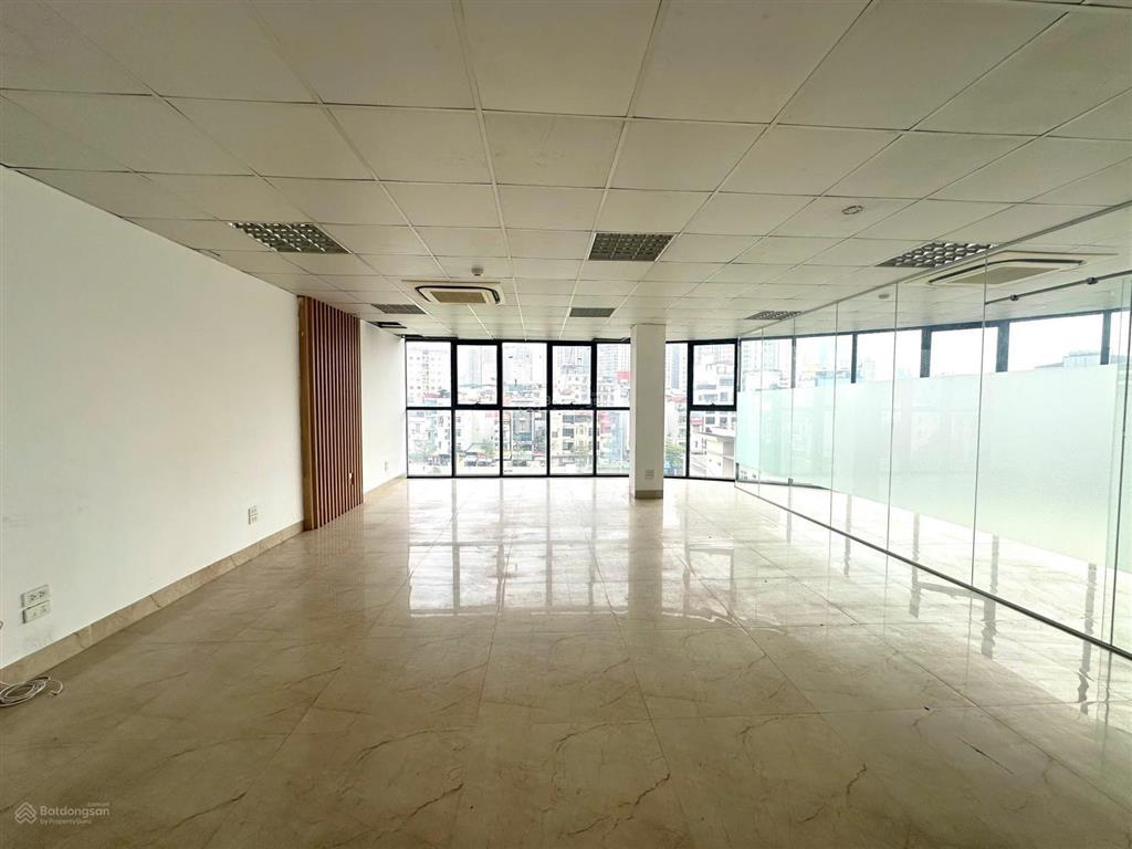 Cho thuê văn phòng nguyễn hoàng 120m2 chỉ 20 triệu/tháng