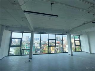 Cho thuê gấp văn phòng hoàng cầu 130m2 23tr/tháng