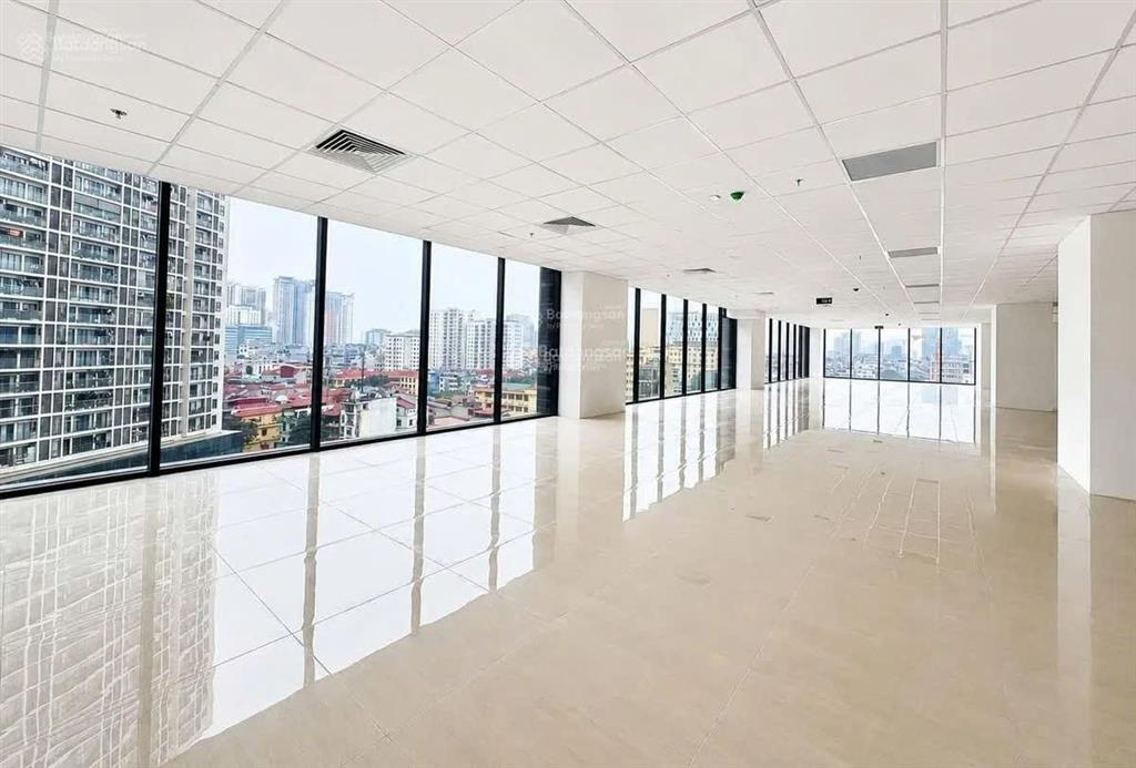 Cđt cho thuê văn phòng đẹp, nhiều tiện ích ở capital elite, 310 nghìn/m2, 1500 m2