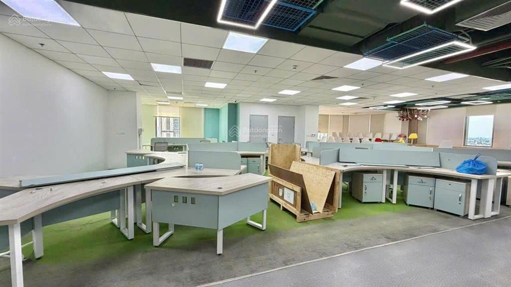 Cho thuê văn phòng hoàng cầu 260m 42 triệu/tháng