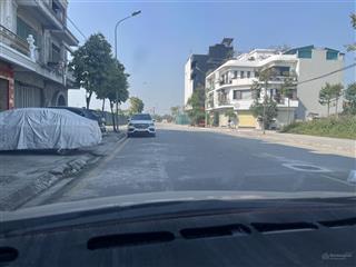 Siêu phẩm đất phia đông vị trí kinh doanh đỉnh. 93m2. mt 5.28m.