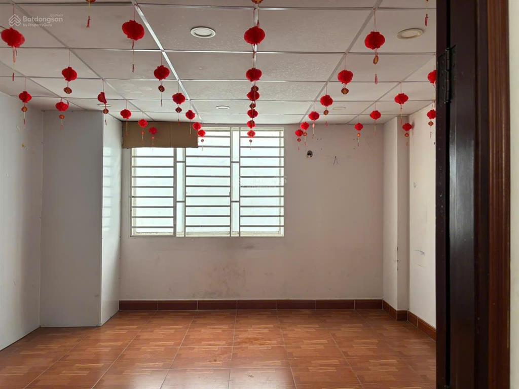 Cần tiền bán gấp nhà riêng mặt tiền lê thị riêng 1 đời chủ, khu dân cư đông đúc sầm uất nhất q12