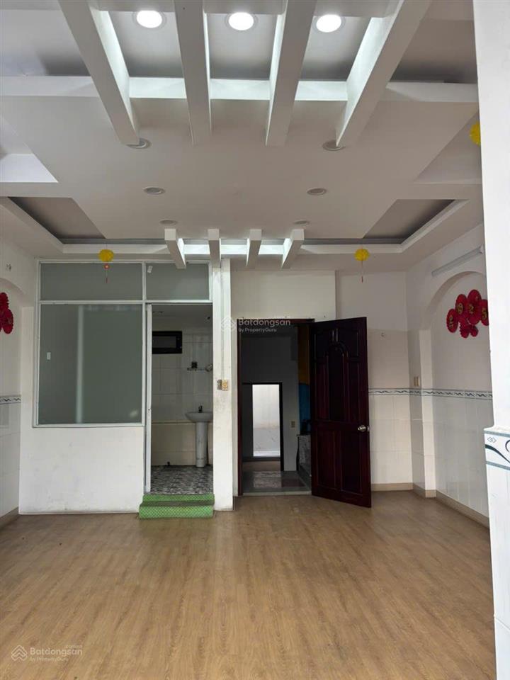 Cần tiền bán gấp nhà riêng mặt tiền lê thị riêng 1 đời chủ, khu dân cư đông đúc sầm uất nhất q12
