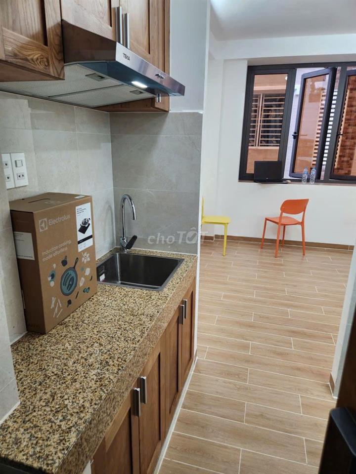 Căn hộ ban công 30m2 mới xây siêu sang, full NT, Trung tâm Q3, 7.5tr
