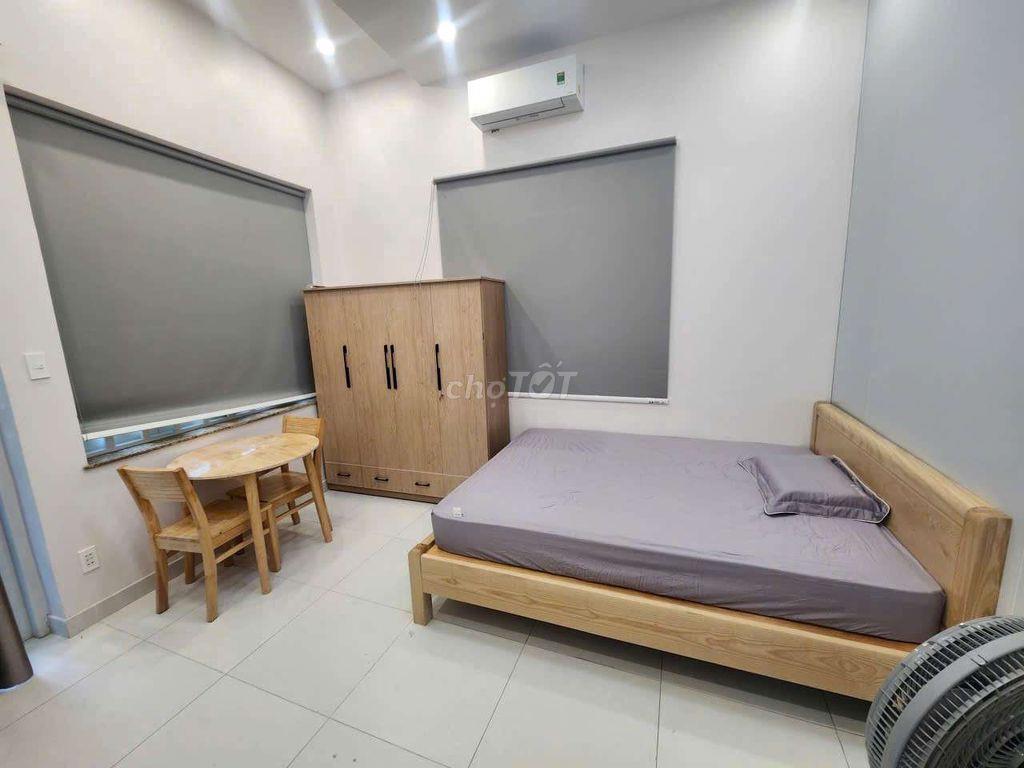 Căn hộ mt 40m2, siêu sang ban công nt xịn mới 100%, tr.tâm Q.3, 7.5tr.