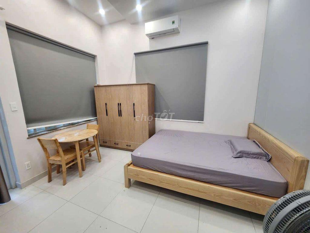 Căn hộ mt 40m2, siêu sang ban công nt xịn mới 100%, tr.tâm Q.3, 7.5tr.