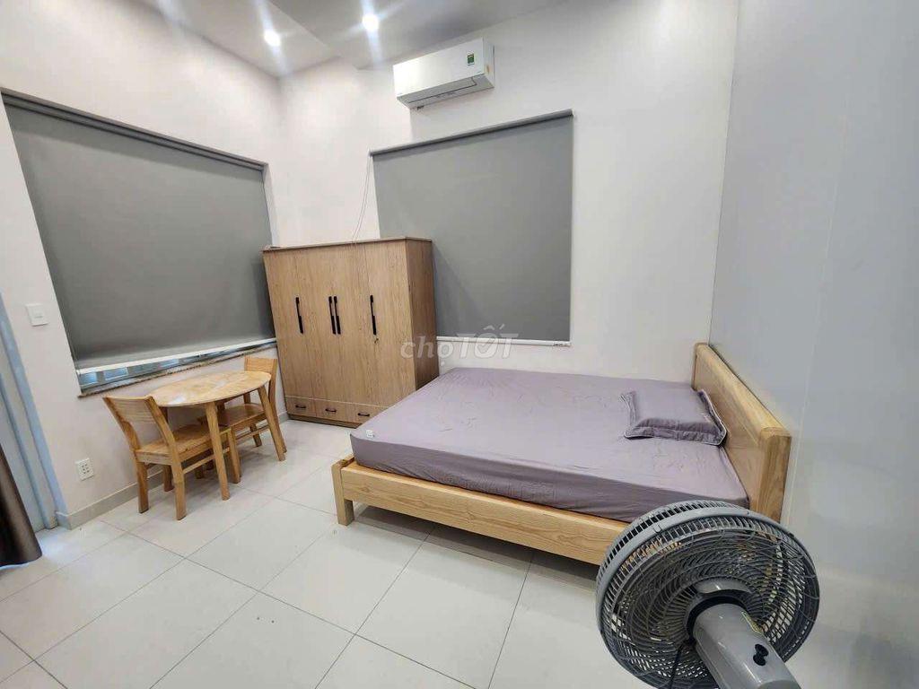 Căn hộ mt 40m2, siêu sang ban công nt xịn mới 100%, tr.tâm Q.3, 7.5tr.