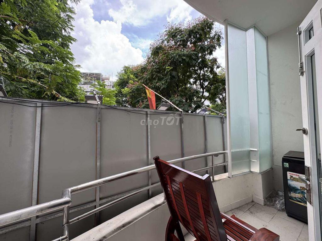 Căn hộ mt 40m2, siêu sang ban công nt xịn mới 100%, tr.tâm Q.3, 7.5tr.