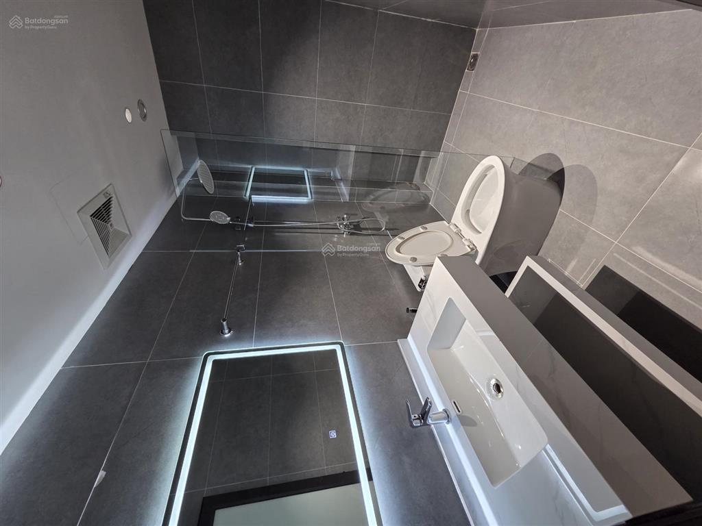 Cho thuê tòa apartment chdv khách sạn cao cấp 58 nguyễn khánh toàn 250m2, 8 tầng